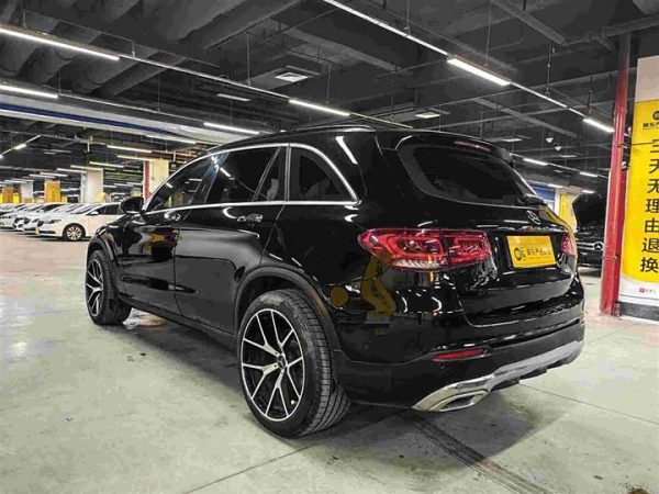 Mercedes-Benz GLC 2021 GLC 260 L 4MATIC Dynamic Edition, 2.0T 197 л.с. L4, Декабрь 2020, пробег 45400 км. (Б/у) Полный — изображение 2