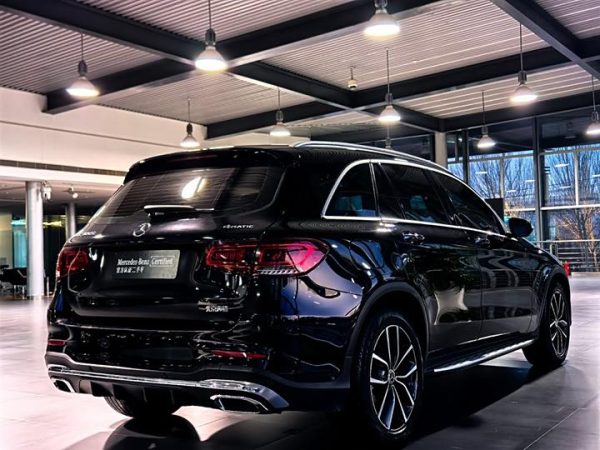 Mercedes-Benz GLC 2020 GLC 300 L 4MATIC Dynamic Edition, 2.0T 258 л.с. L4 (Б/у) Полный — изображение 3