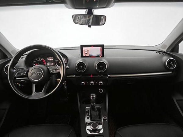 Audi A3 2020 Sportback 35 TFSI Progressive National VI, Май 2020 г., пробег 68000 км. (Б/у) Передний — изображение 3