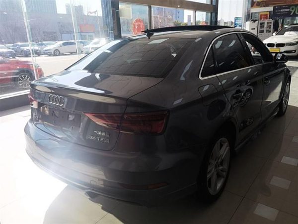 Audi A3 2020 Limousine 35 TFSI Fashion National VI, Август 2020 г., пробег 54600 км. (Б/у) Передний — изображение 3