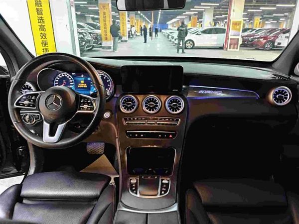 Mercedes-Benz GLC 2021 GLC 260 L 4MATIC Dynamic Edition, 2.0T 197 л.с. L4, Декабрь 2020, пробег 45400 км. (Б/у) Полный — изображение 5