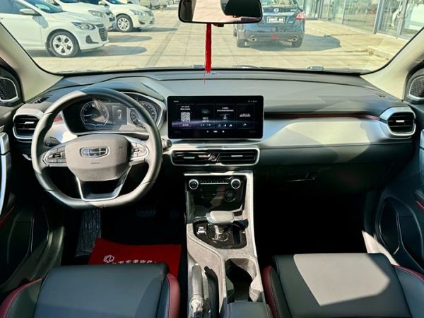 Geely Coolray 2021 1.4T DCT Platinum Edition, Август 2021 г., пробег 20000 км. (Б/у) Передний — изображение 6