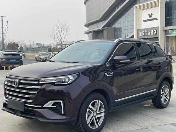 Changan CS55PLUS 2020 1.5T Automatic Color Edition, Июль 2020 г., пробег 68000 км. (Б/у) Передний