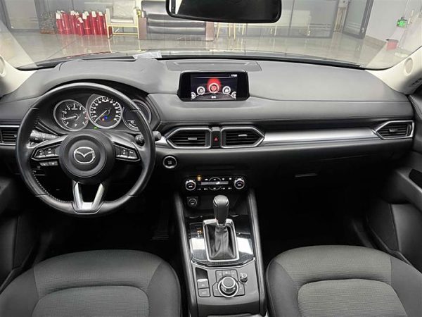 Mazda CX-5 2021 2.5L Automatic 2WD Smart, Ноябрь 2021 г., пробег 26600 км. (Б/у) Передний — изображение 3