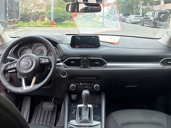 Mazda CX-5 2020 2.0L Automatic 2WD Smart, Сентябрь 2021 г., пробег 41000 км. (Б/у) Передний — изображение 3